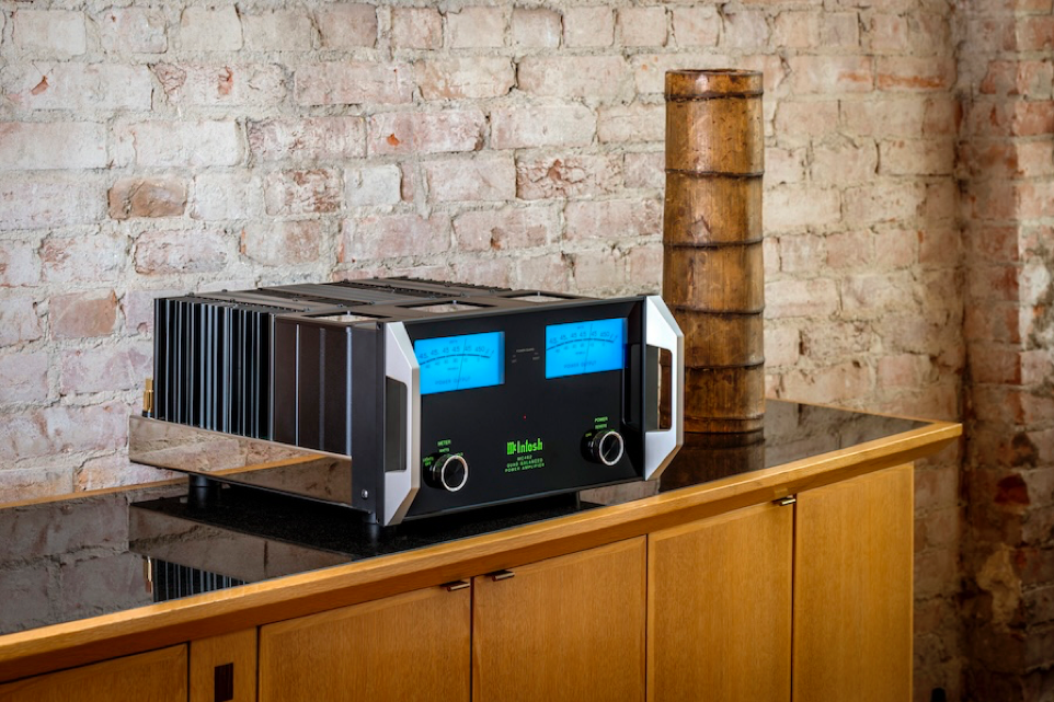 A McIntosh MC462 amplifier on a credenza.